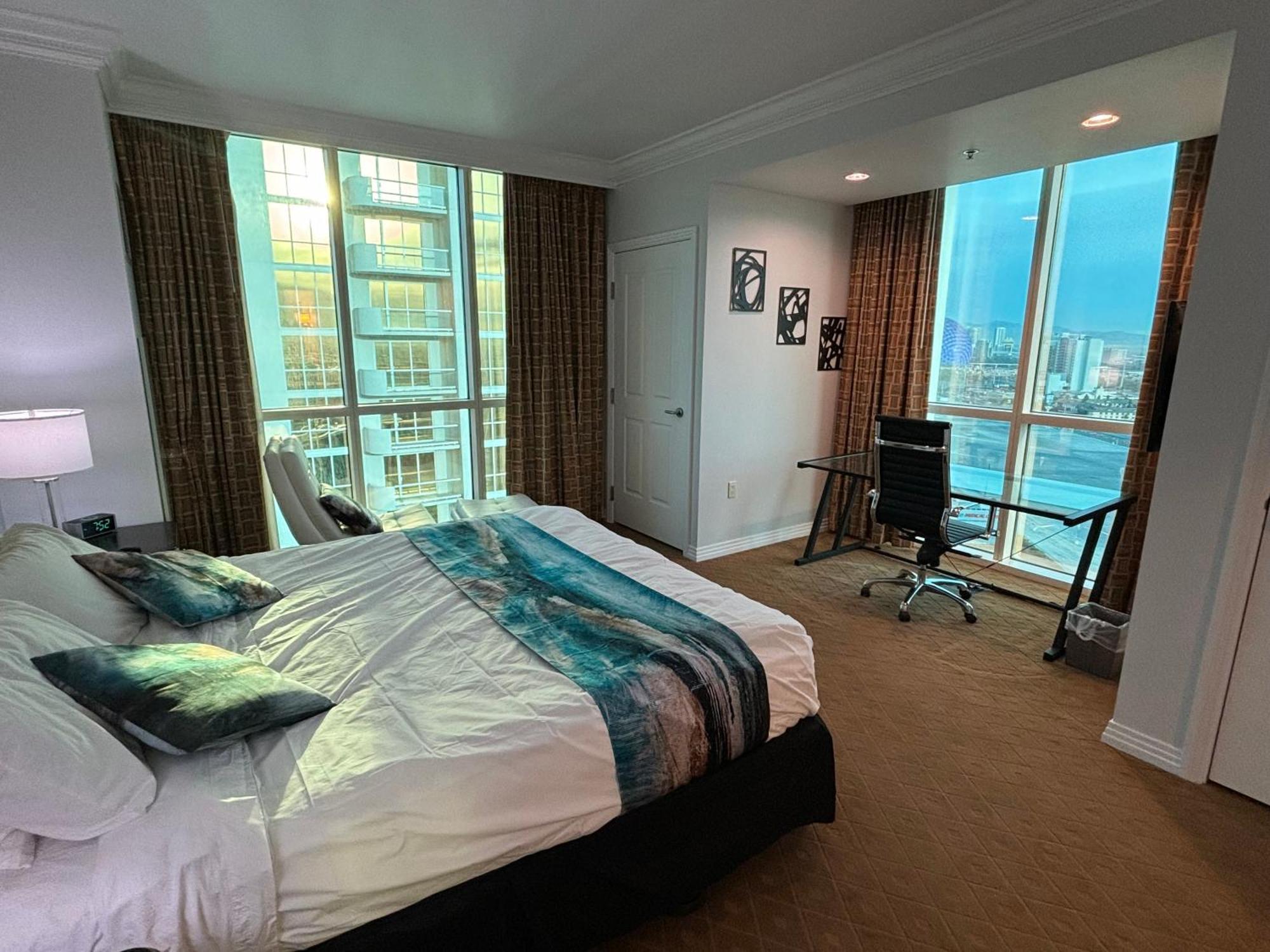 Panorama Vista Suite- 1Br 2Ba, Full Kitchen, Strip View, Balcony, Corner Unit 라스베이거스 외부 사진